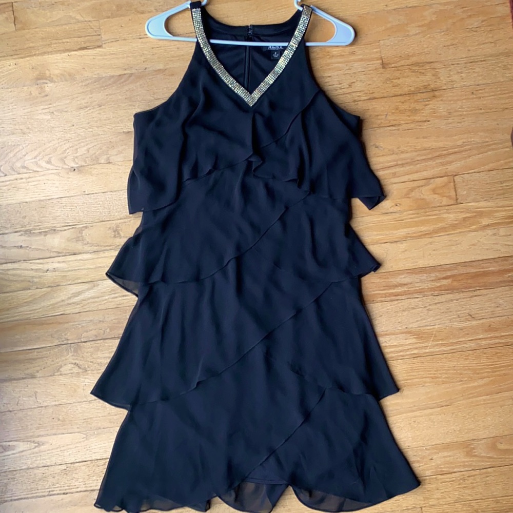 SLNY Black tiered dress